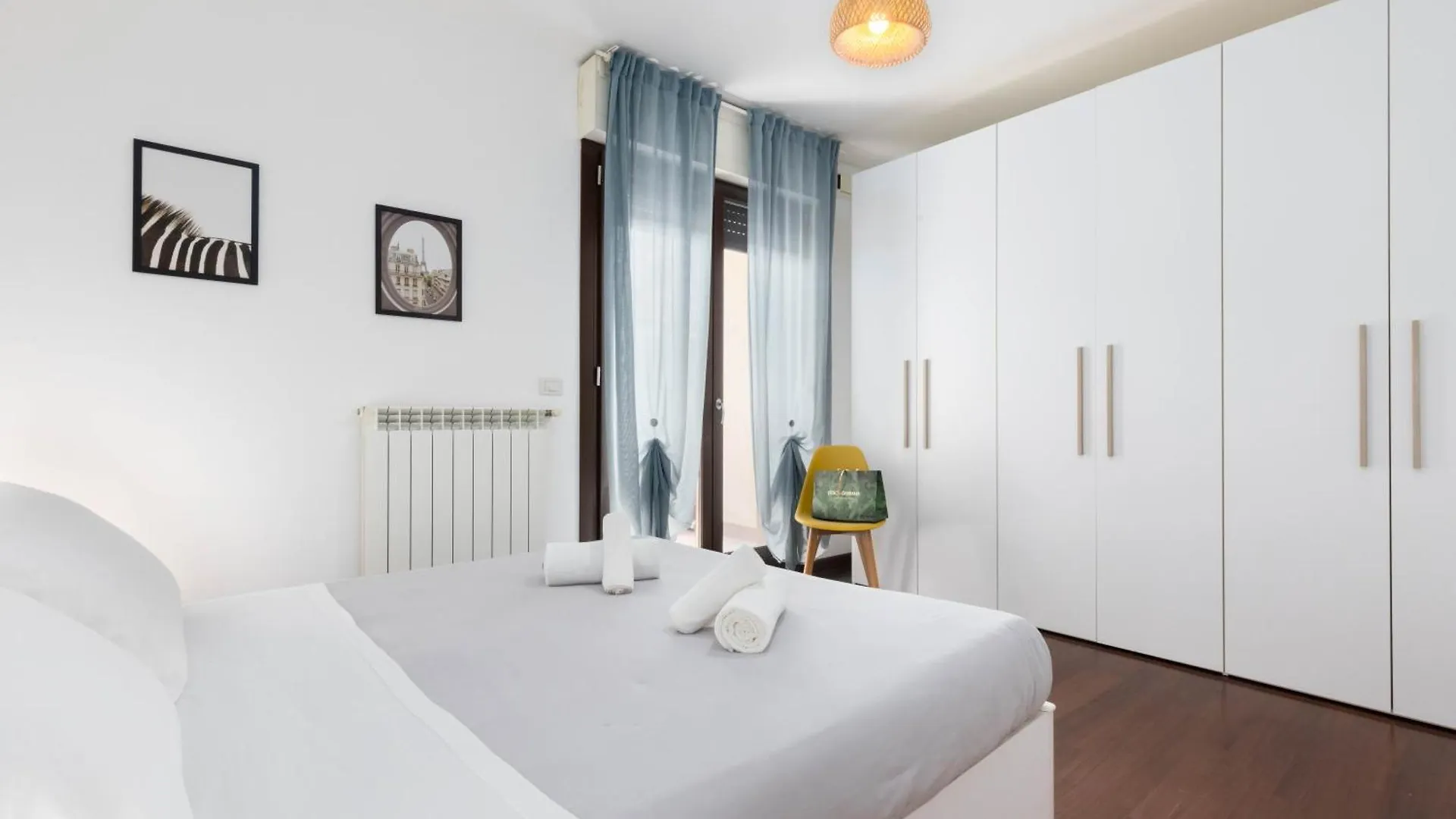 Terrace Milan Con Parcheggio Incluso Apartment 0*,  Italy