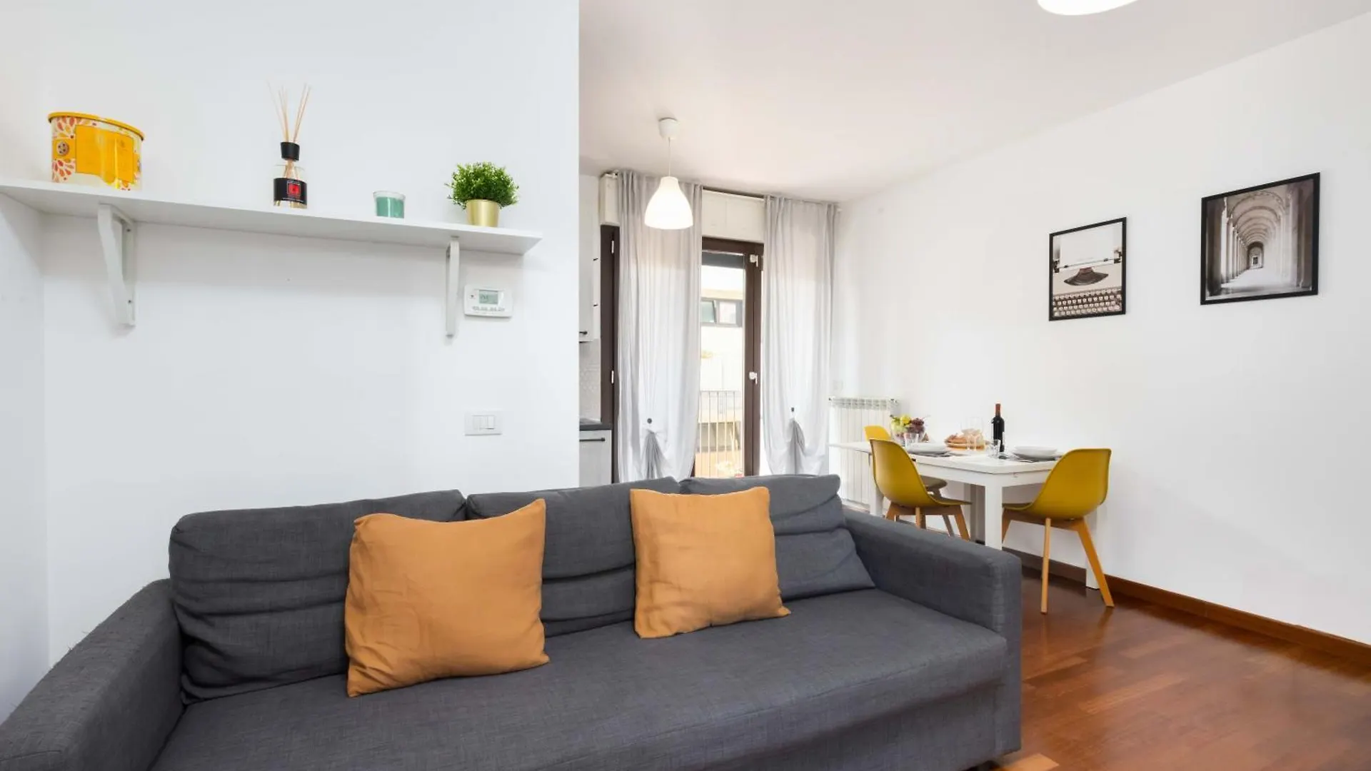 Terrace Milan Con Parcheggio Incluso Apartment Italy